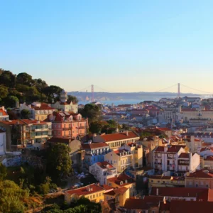 Experience Lisbon: Instant Relocation Portugal - The easy way!